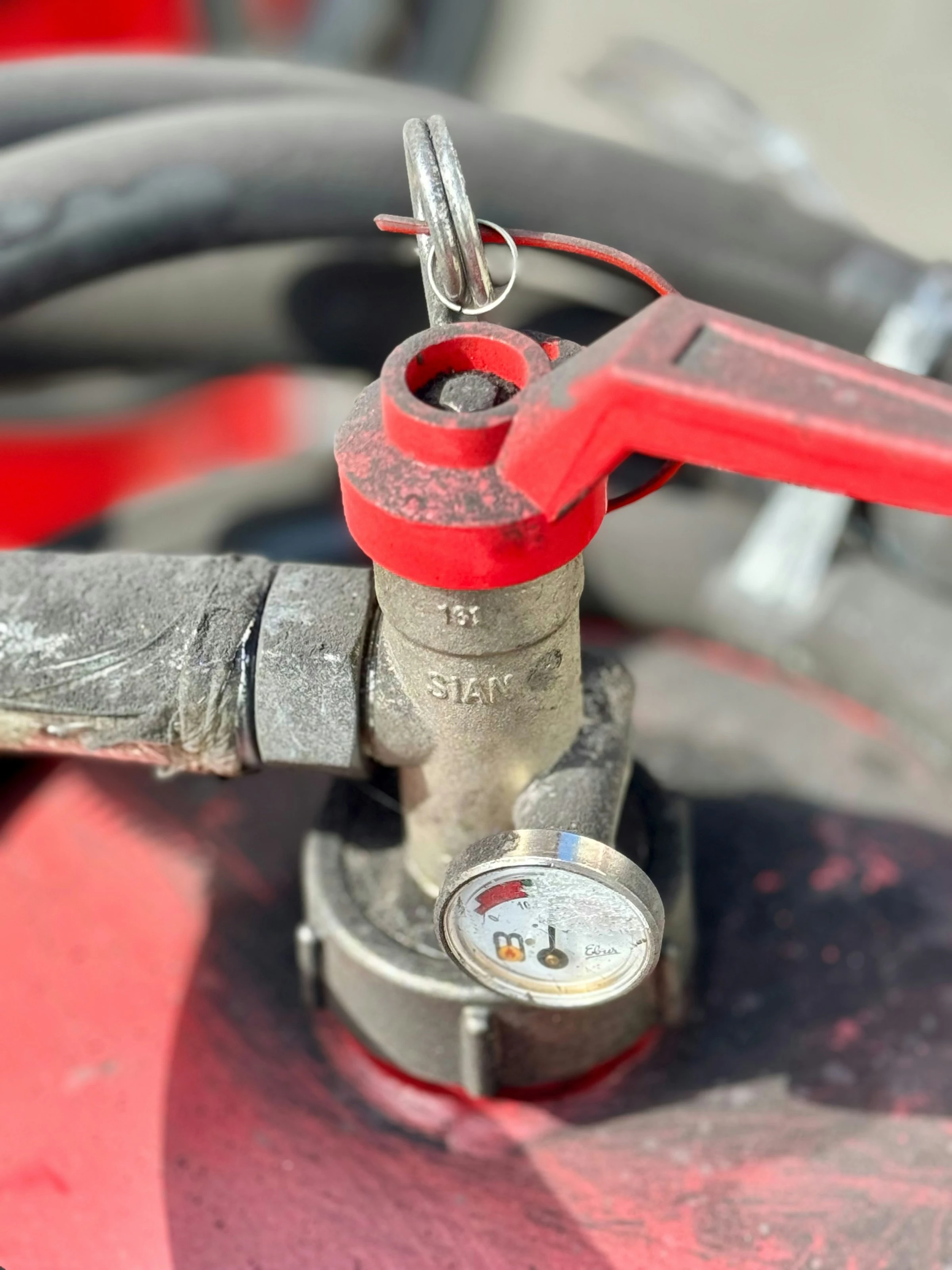 Leak Arresting & Valve Replacement
